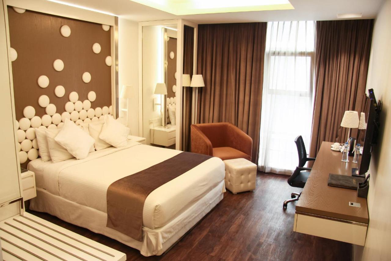 Grace 21 Smart Hotel Dhaka Esterno foto